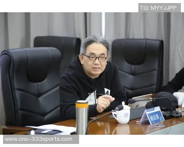 霍伊伦：探索未来科技与人文融合的创新之路